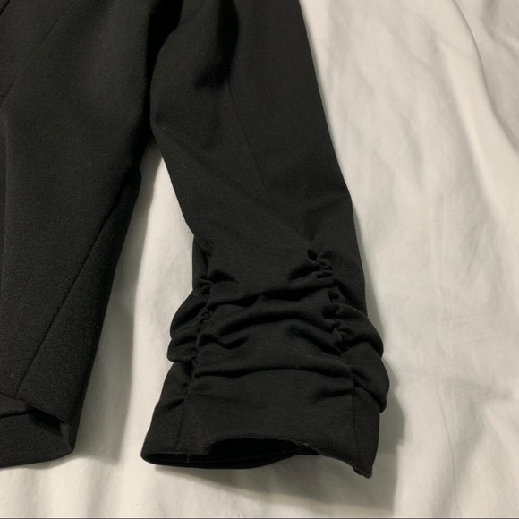 Express 3/4 Ruched Sleeve Black Blazer—Size 2 - Picture 10 of 11